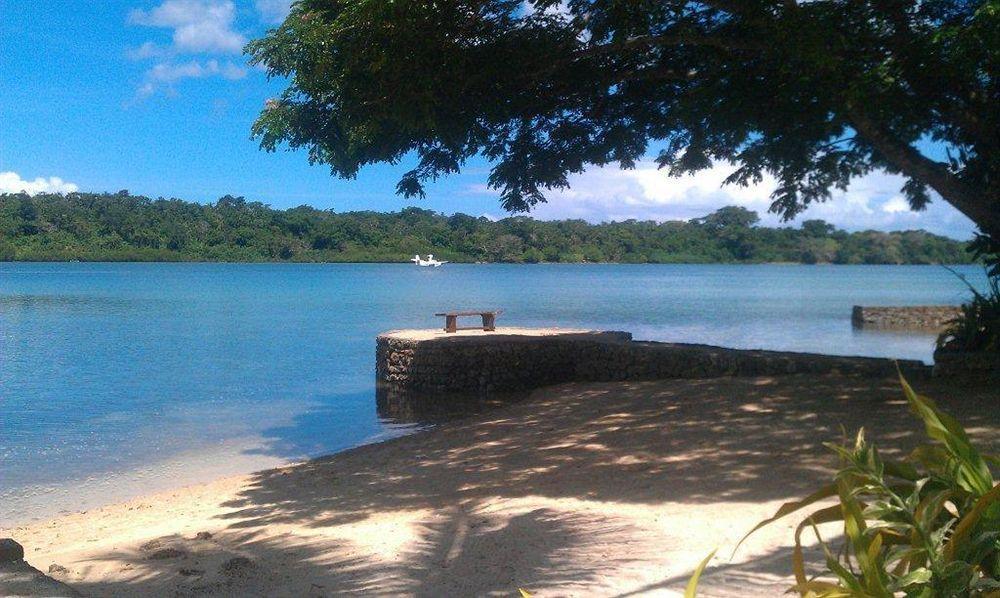 Poppy'S On The Lagoon Port Vila Exteriör bild