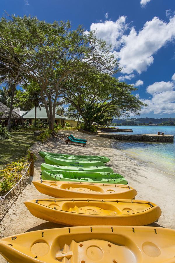Poppy'S On The Lagoon Port Vila Exteriör bild