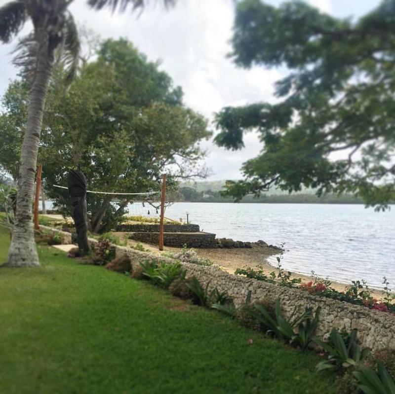 Poppy'S On The Lagoon Port Vila Exteriör bild